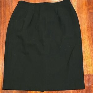 Vintage Jones New York Elegant Pure Wool Black Pencil Women’s Skirt Sz 14W